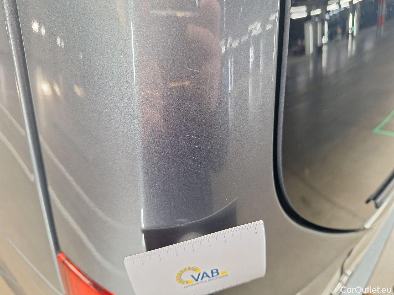  Mercedes  V-Klasse Mercedes, V-Class FL'19, Mercedes-Benz  V 220 d L2 9G-TRONIC Avantg #55