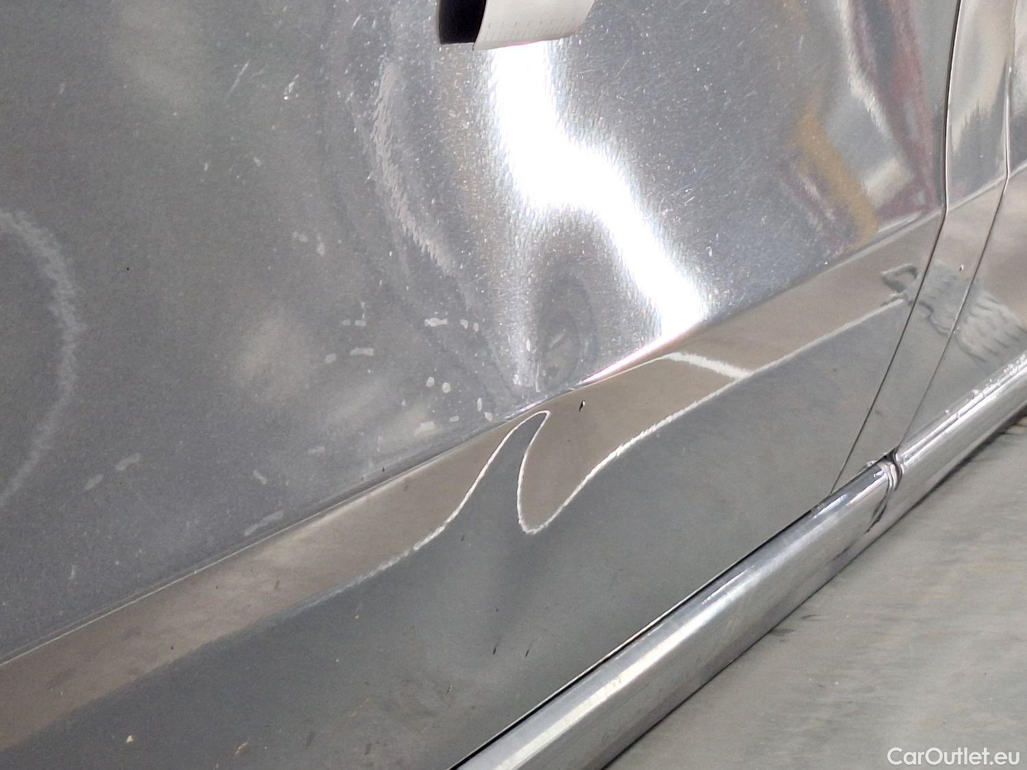  Mercedes  V-Klasse Mercedes, V-Class FL'19, Mercedes-Benz  V 220 d L2 9G-TRONIC Avantg #32