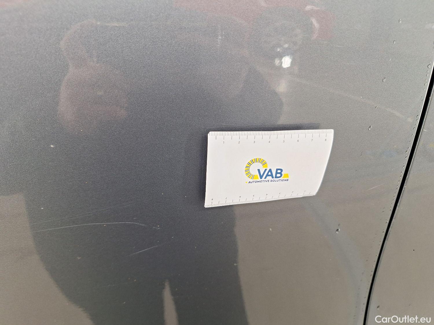  Mercedes  V-Klasse Mercedes, V-Class FL'19, Mercedes-Benz  V 220 d L2 9G-TRONIC Avantg #52