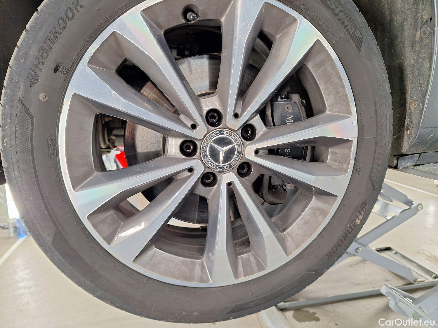  Mercedes  V-Klasse Mercedes, V-Class FL'19, Mercedes-Benz  V 220 d L2 9G-TRONIC Avantg #11