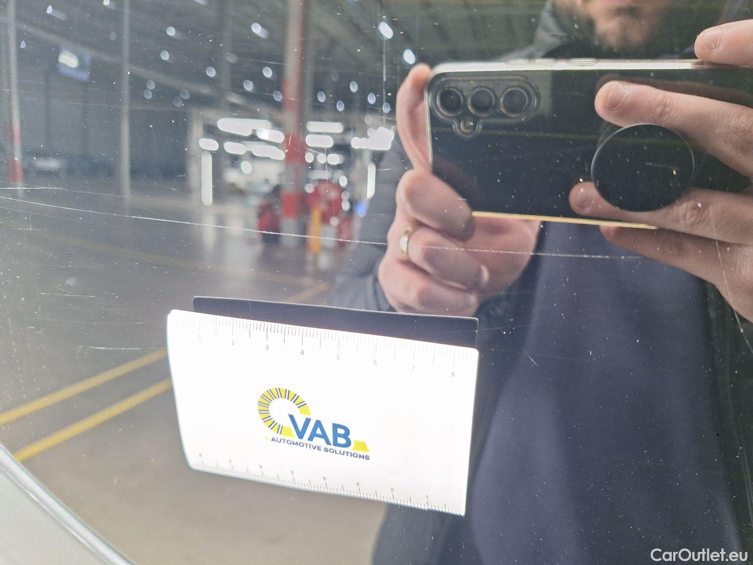  Mercedes  V-Klasse Mercedes, V-Class FL'19, Mercedes-Benz  V 220 d L2 9G-TRONIC Avantg #61