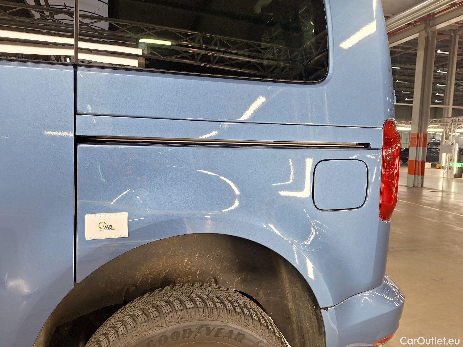  Volkswagen  Caddy VW,  '15, Volkswagen  1.4 TGi 81kW BMT Family 5d #26