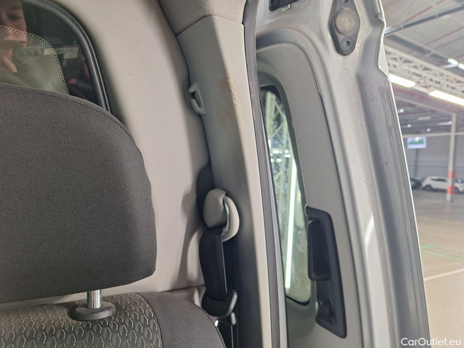  Volkswagen  Caddy VW, _ '15, Volkswagen  CRTDi 2.0 110kW SCR BMT Trendline DC #53