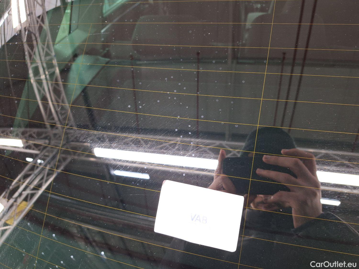  Volkswagen  Tiguan VW,  FL'20, Volkswagen  2.0 TDI 90kW Active 5d #33