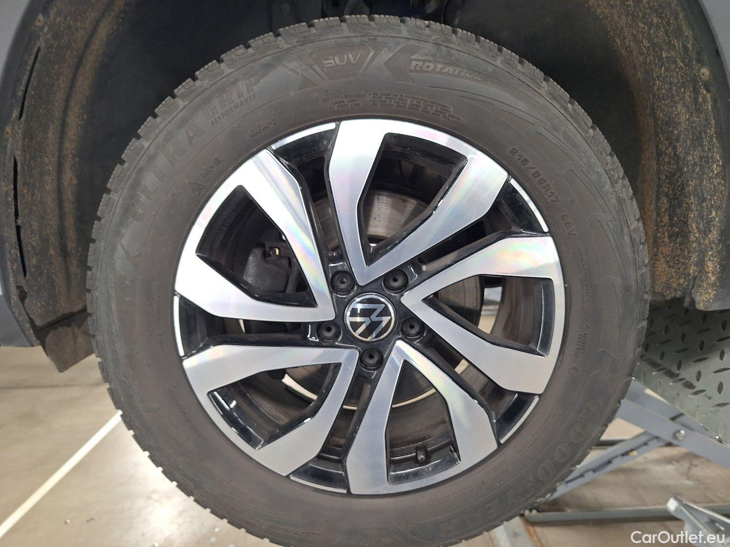  Volkswagen  Tiguan VW,  FL'20, Volkswagen  2.0 TDI 90kW Active 5d #14