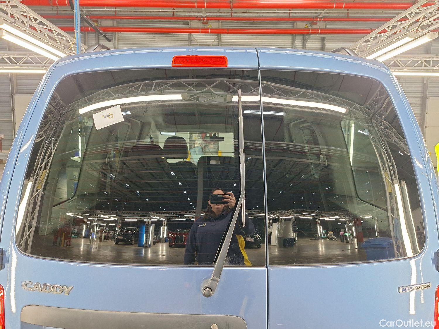  Volkswagen  Caddy VW,  '15, Volkswagen  1.4 TGi 81kW BMT Family 5d #55