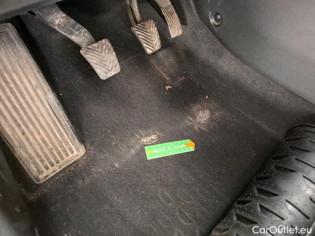  Hyundai  Bayon  / 2021 / 5P / SUV 1.0 T-GDI 100 HYBRID 48V INITIA / TRANSFO VP/VF
 #6