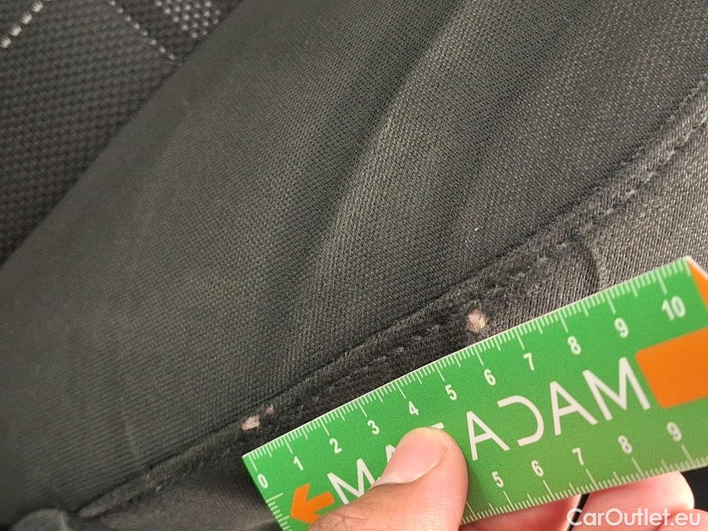  Hyundai  Bayon  / 2021 / 5P / SUV 1.0 T-GDI 100 HYBRID 48V INITIA / TRANSFO VP/VF
 #5