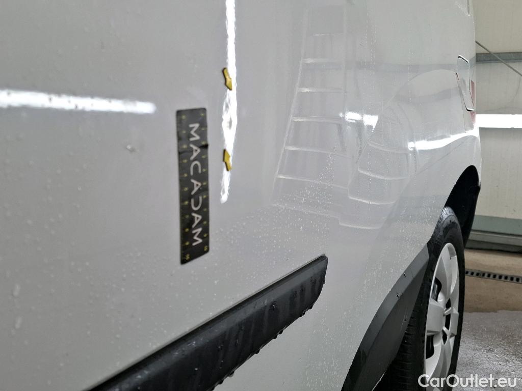  Renault  Kangoo  Express Maxi Extra (Série Spéciale) 1.5 dCi 110CV BVM6 E6 #19