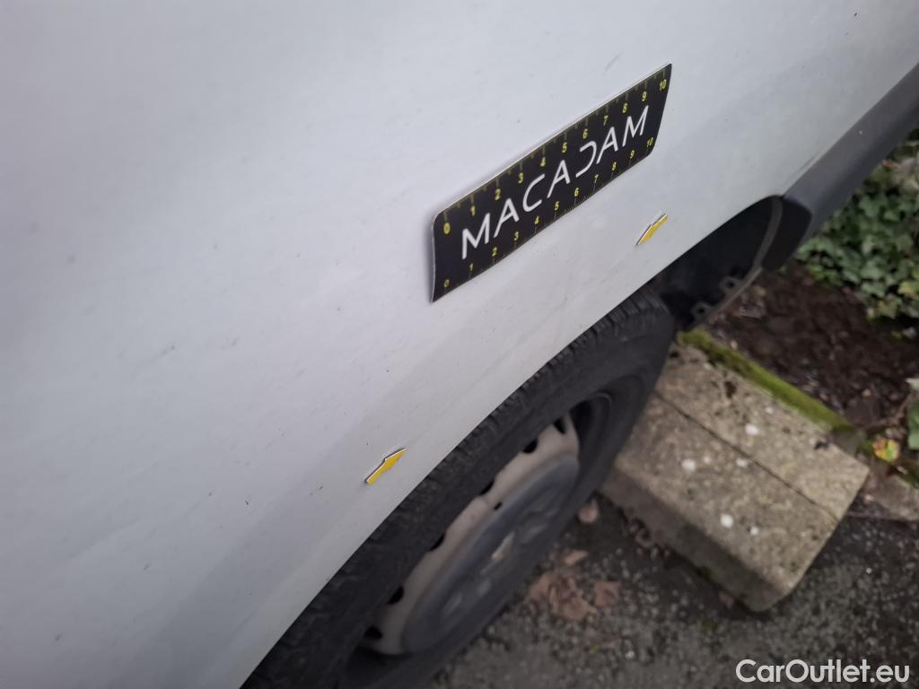  Renault  Master  Fourgon L2H2 3 5 Grand Confort dCi 135CV BVM6 E6dT #17