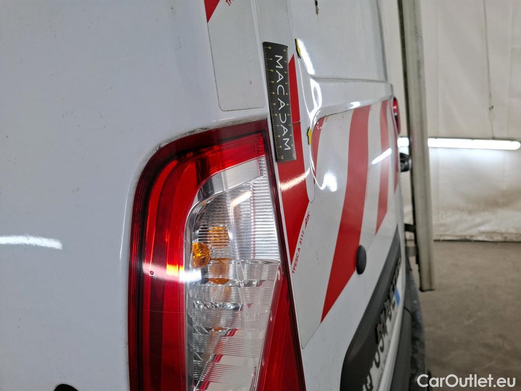  Renault  Master  Fourgon L2H2 3 5 Grand Confort dCi 135CV BVM6 E6dT #32
