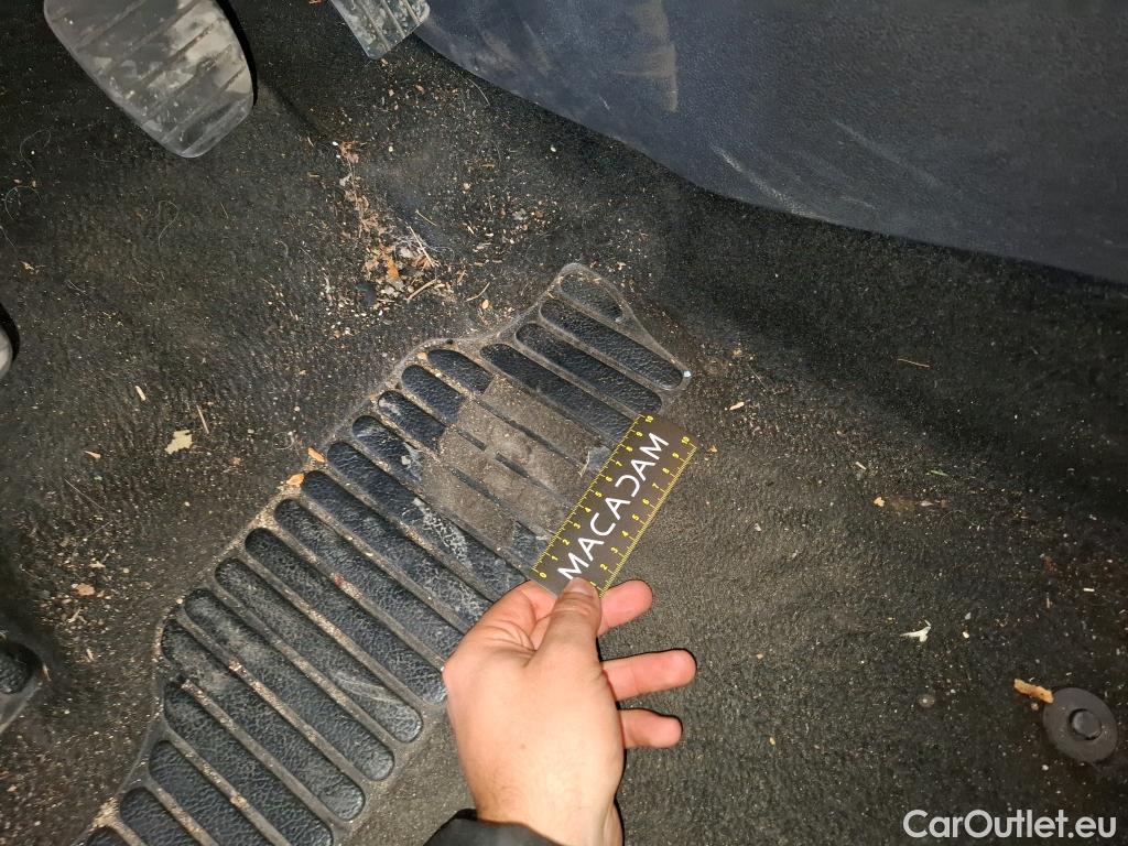  Renault  Clio  IV Air MediaNav 1.5 dCi 75CV BVM5 E6 #2