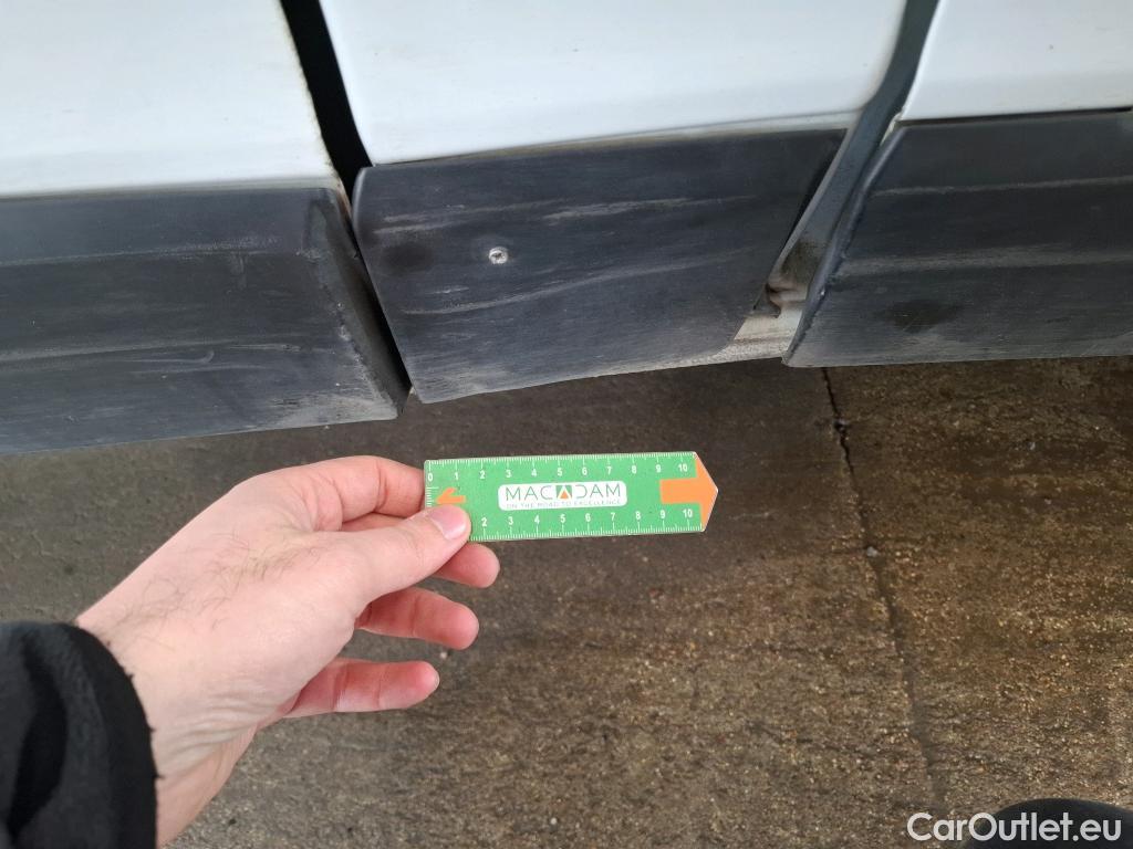  Renault  Trafic RENAULT  / 2019 / 4P / Fourgon tole NV FG GCF L1H2 1200 Energy dCi 145 #50