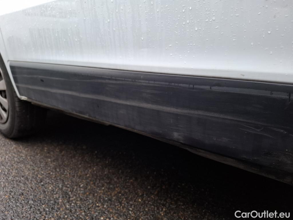  Renault  Trafic RENAULT  / 2019 / 4P / Fourgon tole NV FG GCF L1H2 1200 Energy dCi 145 #42