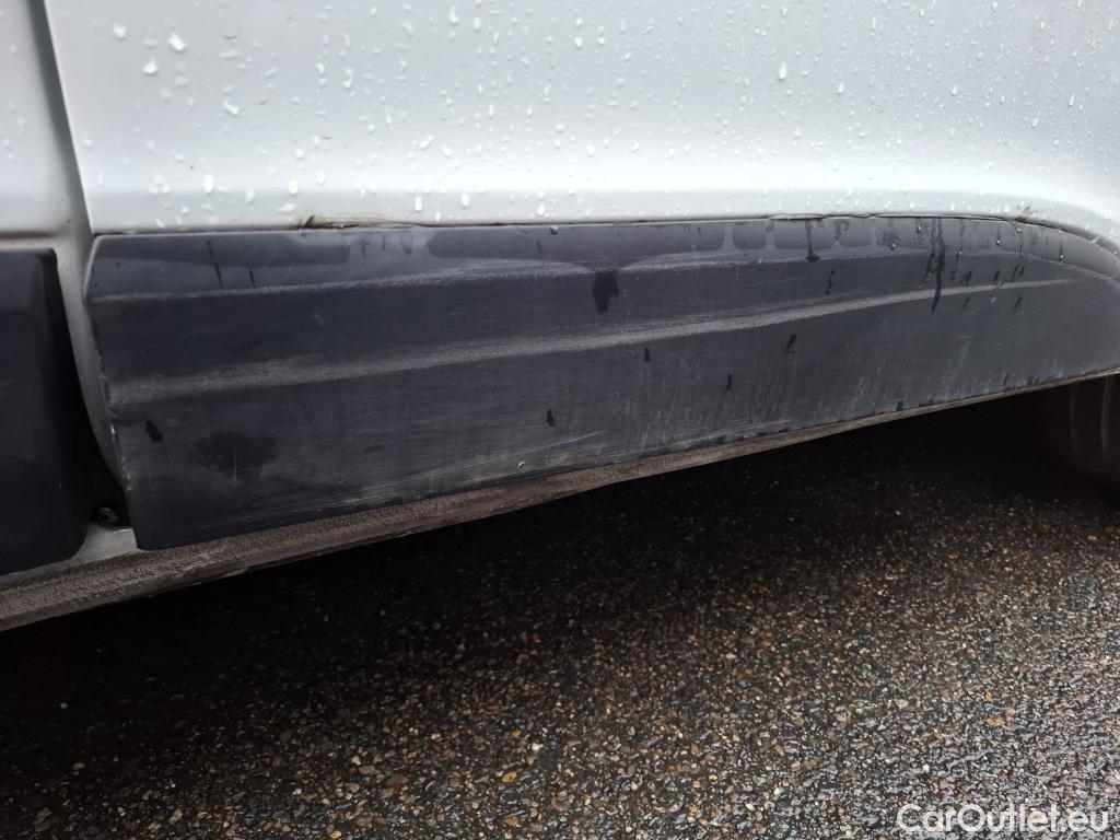  Renault  Trafic RENAULT  / 2019 / 4P / Fourgon tole NV FG GCF L1H2 1200 Energy dCi 145 #45