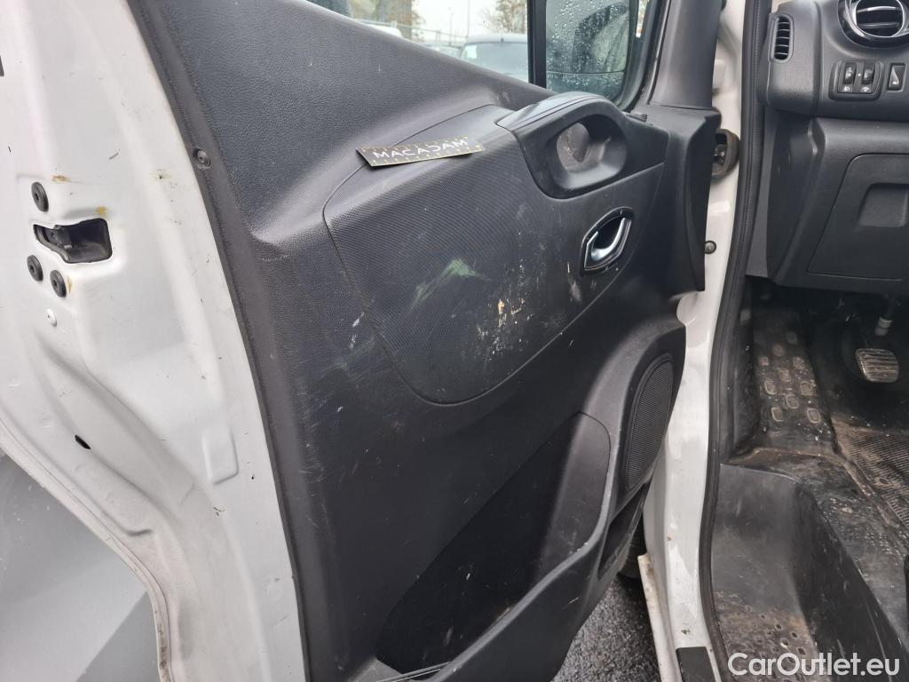  Renault  Trafic RENAULT  / 2019 / 4P / Fourgon tole FG GCF L1H1 1000 dCi 120 #19