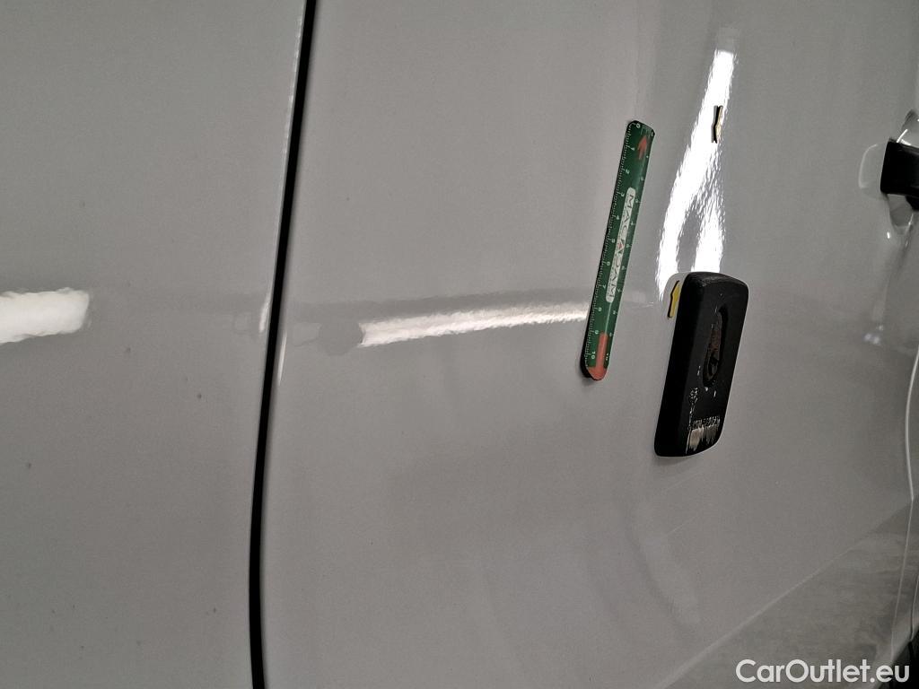  Renault  Trafic RENAULT  / 2019 / 4P / Fourgon tole FG GCF L1H1 1000 Energy dCi 145 EDC #22