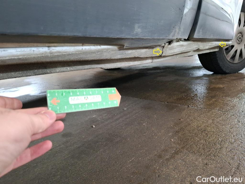  Renault  Trafic RENAULT  / 2019 / 4P / Fourgon tole NV FG GCF L1H2 1200 Energy dCi 145 #2