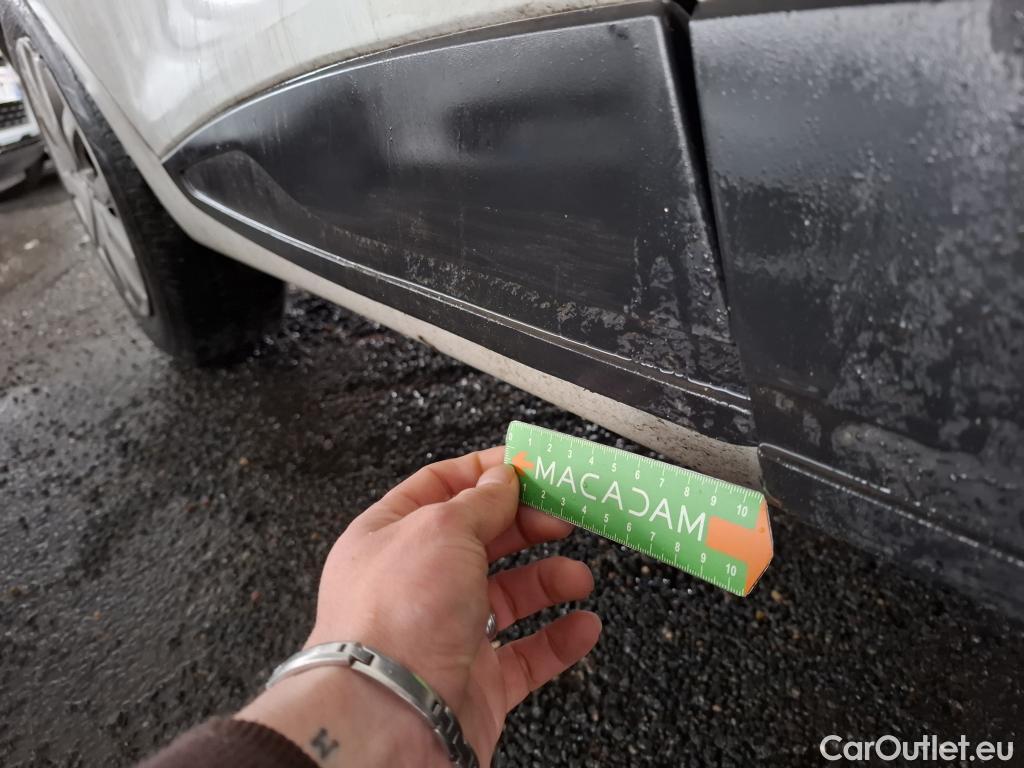  Renault  Clio  IV Air MediaNav 1.5 dCi 75CV BVM5 E6 #15