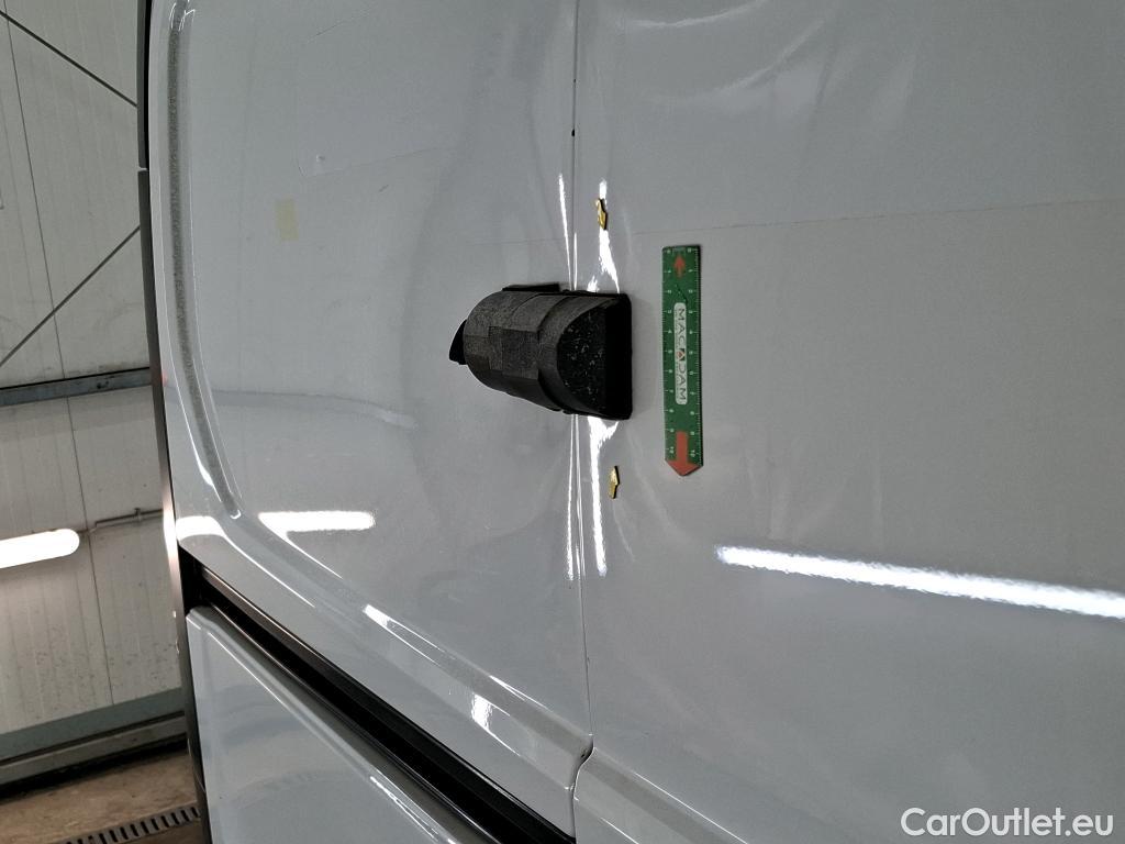  Renault  Trafic RENAULT  / 2019 / 4P / Fourgon tole NV FG GCF L1H2 1200 Energy dCi 145 #22