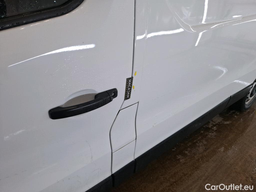  Renault  Trafic RENAULT  / 2021 / 4P / Fourgon tôlé FG GCF L2H1 3T Blue dCi 130 #13