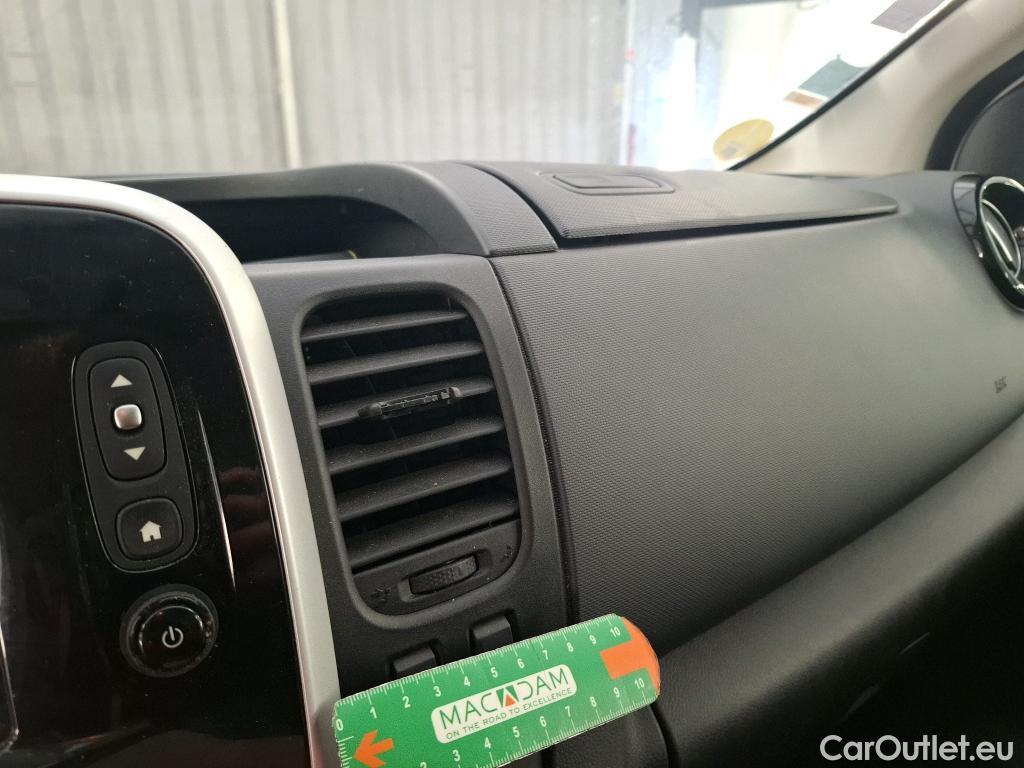  Renault  Trafic RENAULT  / 2019 / 4P / Fourgon tole FG GCF L1H1 1000 Energy dCi 145 EDC #11