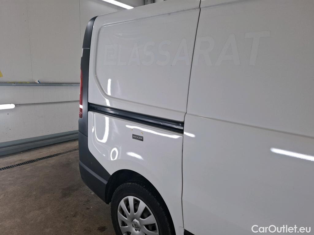  Renault  Trafic RENAULT  / 2019 / 4P / Fourgon tole FG GCF L1H1 1000 dCi 120 #1