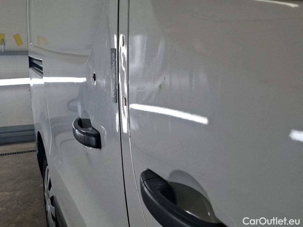  Renault  Trafic RENAULT  / 2019 / 4P / Fourgon tole FG GCF L1H1 1000 dCi 120 #25