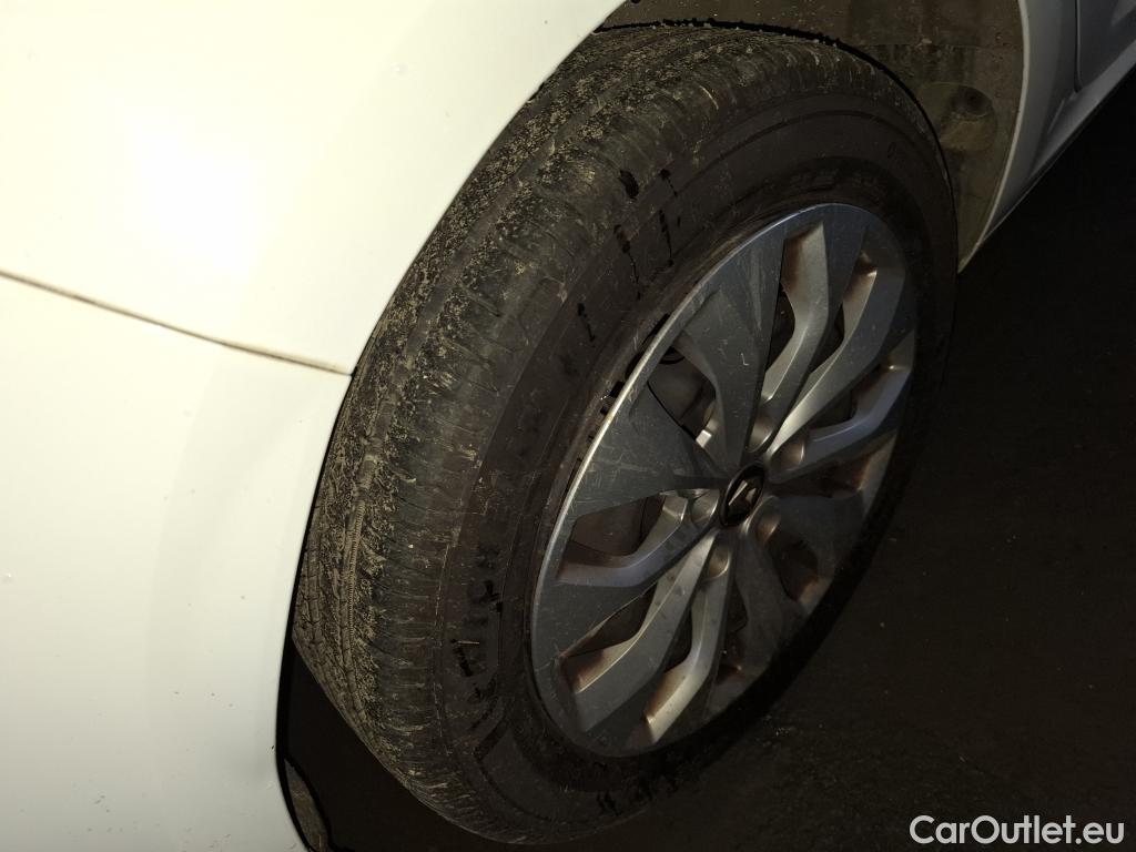  Renault  Megane  IV Berline 5pt. Société Air Nav 1.5 dCi 90CV BVM6 E6 #49