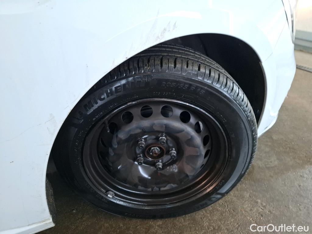  Renault  Megane  IV Berline 5pt. Société Air Nav 1.5 dCi 90CV BVM6 E6 #36