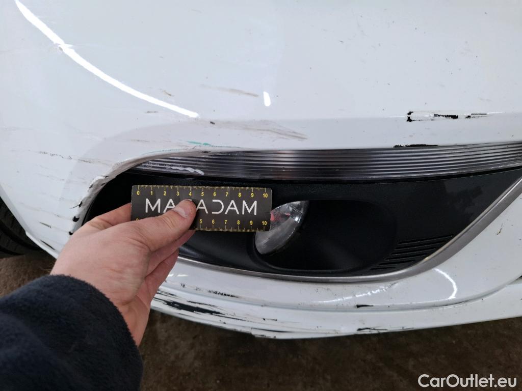  Renault  Megane  IV Berline 5pt. Société Air Nav 1.5 dCi 90CV BVM6 E6 #39