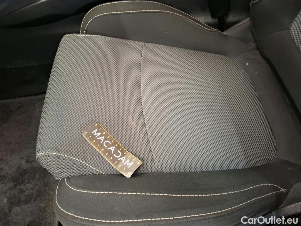  Renault  Megane  IV Berline 5pt. Société Air Nav 1.5 dCi 90CV BVM6 E6 #45