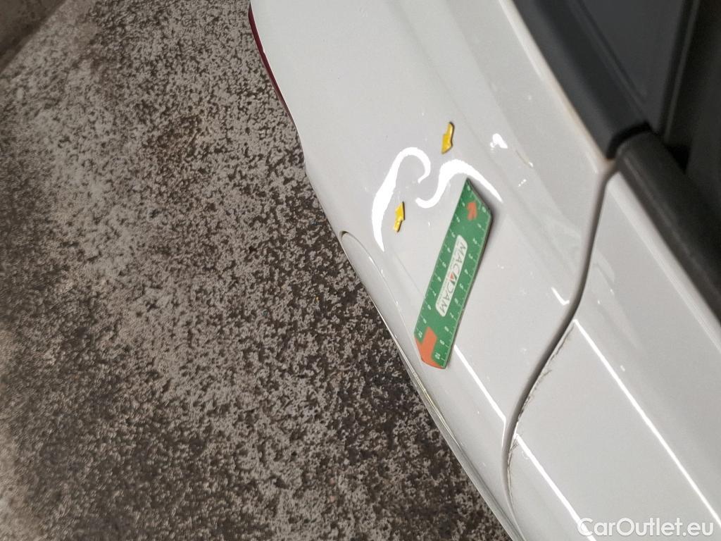  Renault  Clio RENAULT  Société VU 5p Berline Air dCi 75 - 18 #14