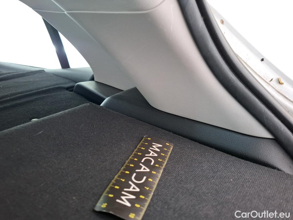  Renault  Megane  IV Berline 5pt. Société Air Nav 1.5 dCi 90CV BVM6 E6 #33