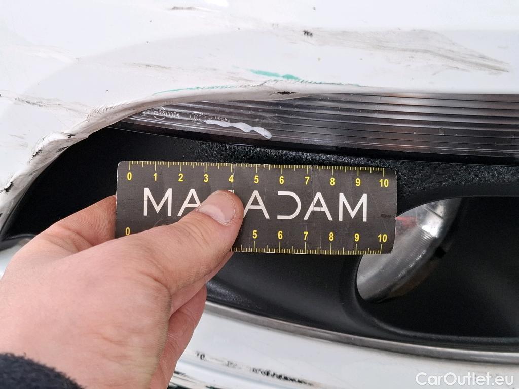  Renault  Megane  IV Berline 5pt. Société Air Nav 1.5 dCi 90CV BVM6 E6 #40