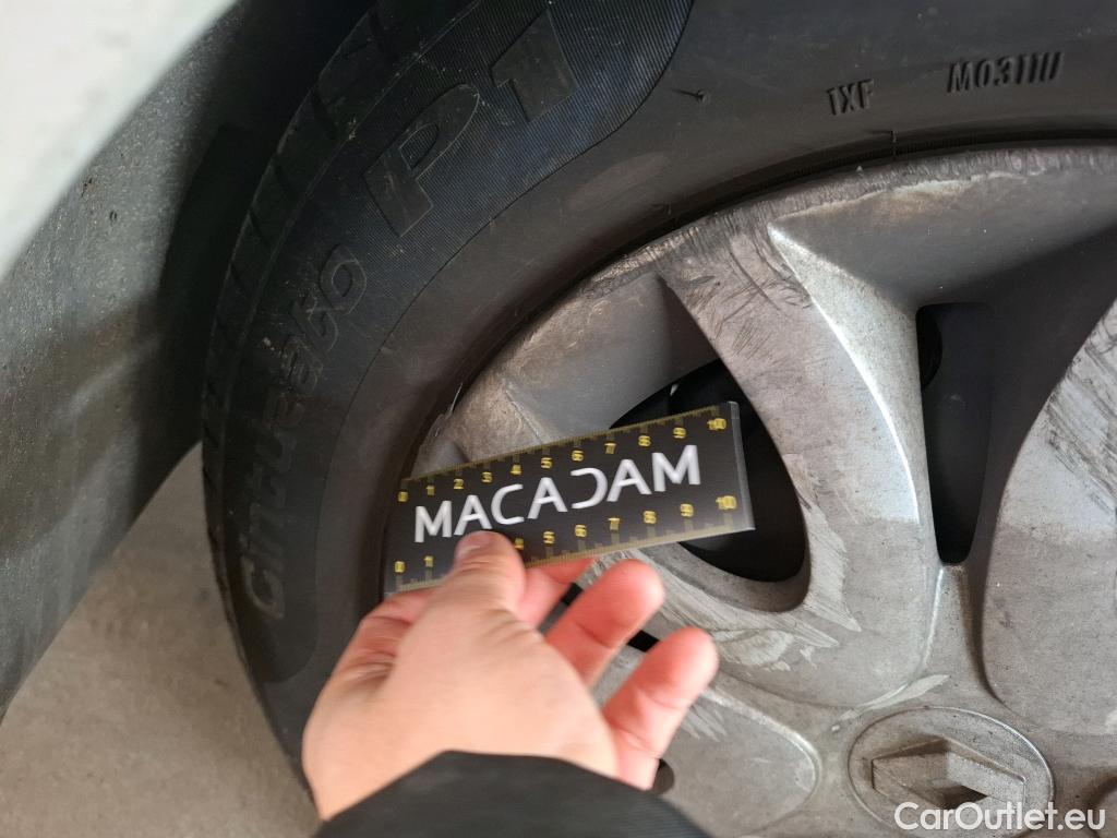  Renault  Clio  IV Air MediaNav 1.5 dCi 75CV BVM5 E6 #43