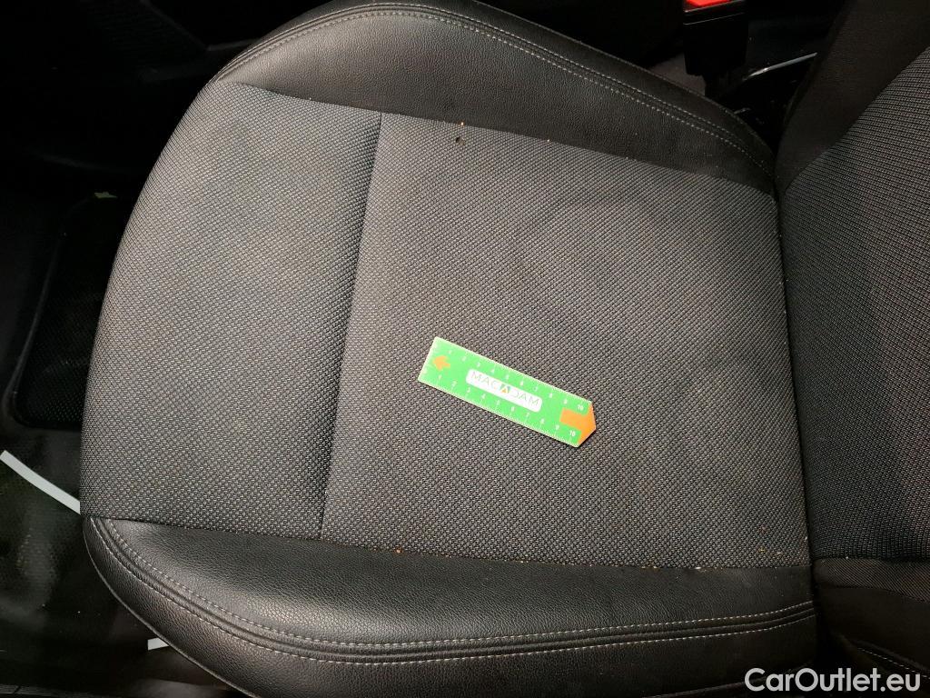  Renault  Kangoo RENAULT  / 2021 / 4P / Fourgonnette Extra - Blue dCi95 Sésame Ouvre Toi #9