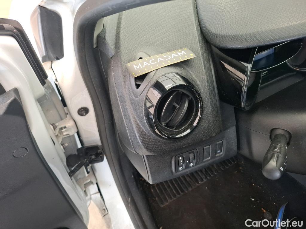  Renault  Clio  IV Air MediaNav 1.5 dCi 75CV BVM5 E6 #38