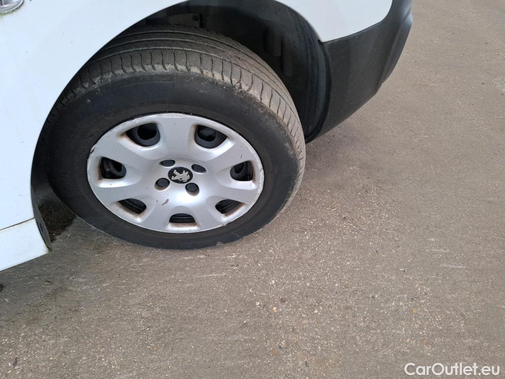  Peugeot  Partner  L1 Premium Pack 1.6 HDi 75CV BVM5 E6 #16