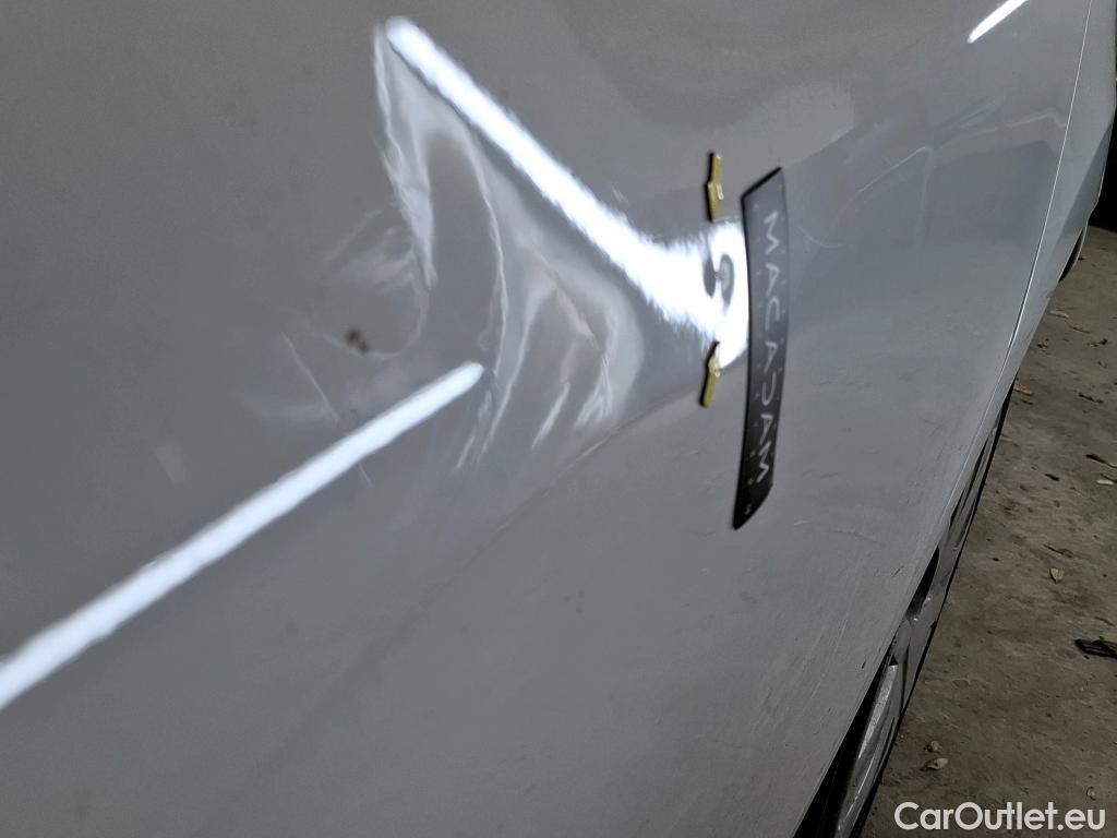  Renault  Clio  IV Air MediaNav 1.5 dCi 75CV BVM5 E6 #37