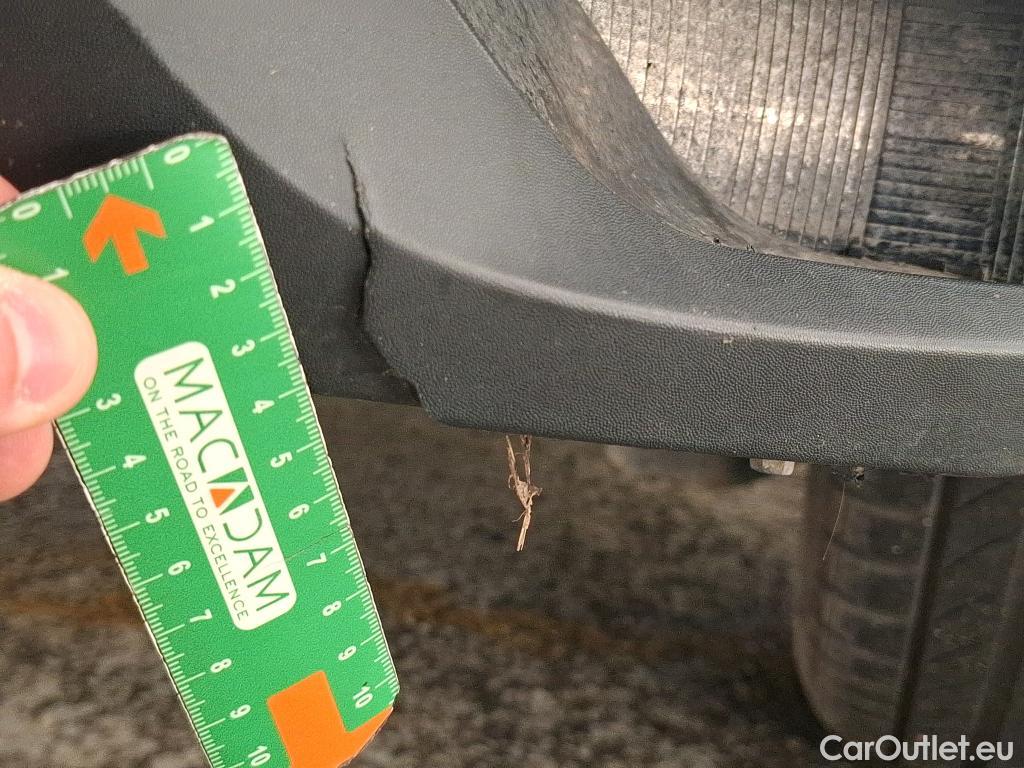  Renault  Megane RENAULT Mégane Société / 2020 / 5P / Berline Air Nav réversible Blue dCi 115 - 21N #10