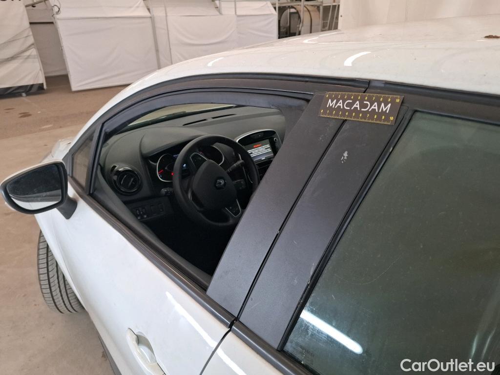  Renault  Clio  IV Air MediaNav 1.5 dCi 75CV BVM5 E6 #40