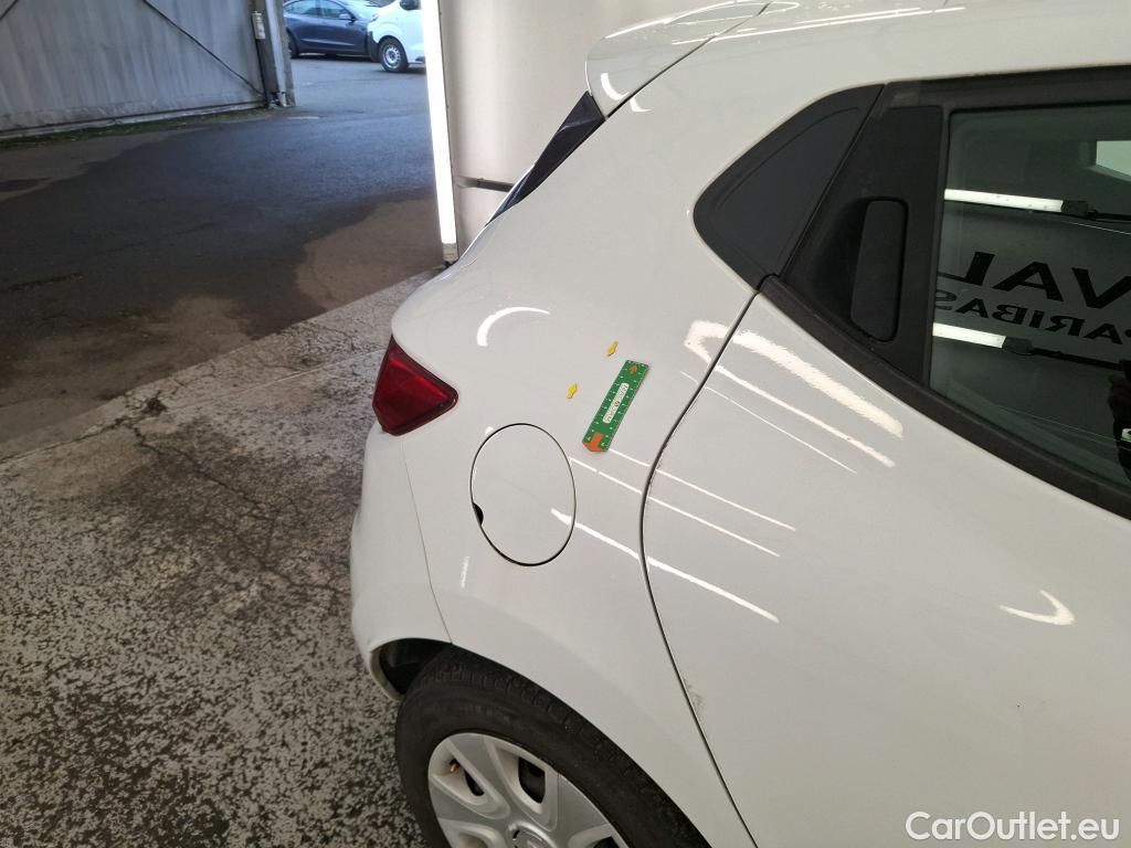  Renault  Clio RENAULT  Société VU 5p Berline Air dCi 75 - 18 #13