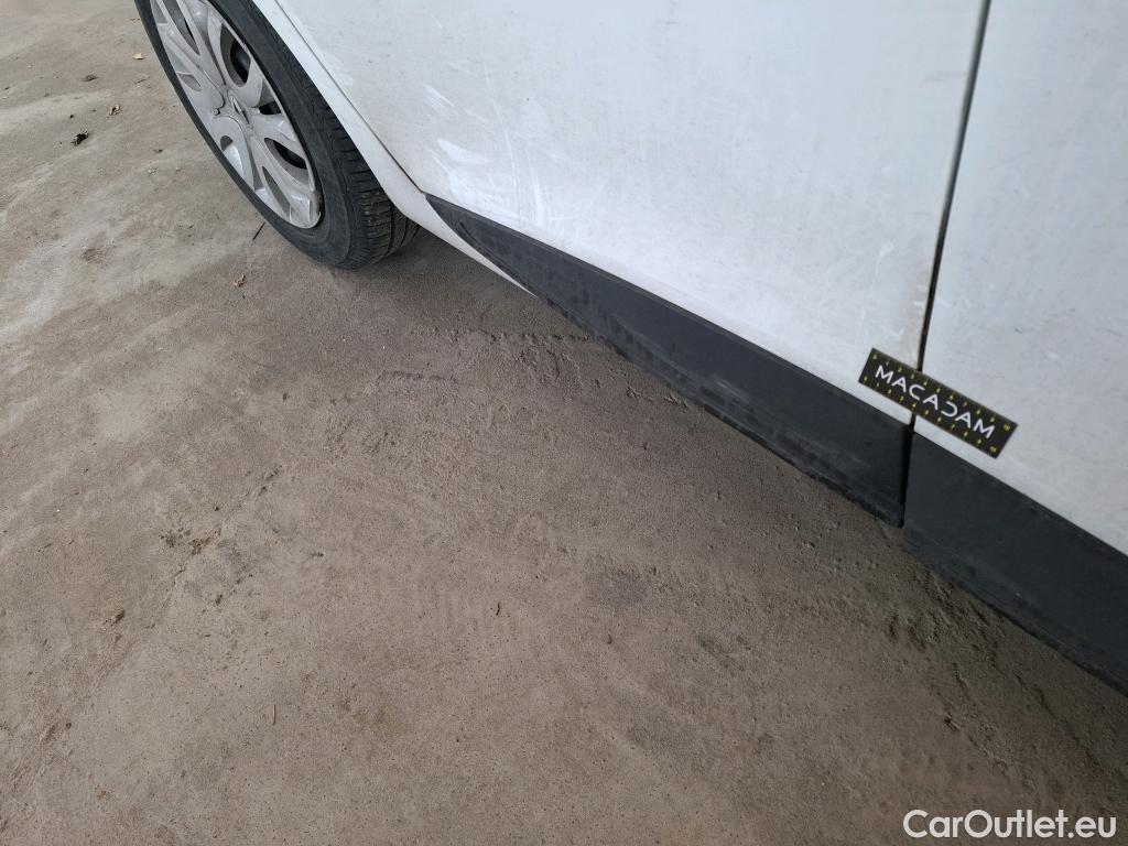  Renault  Clio  IV Air MediaNav 1.5 dCi 75CV BVM5 E6 #27