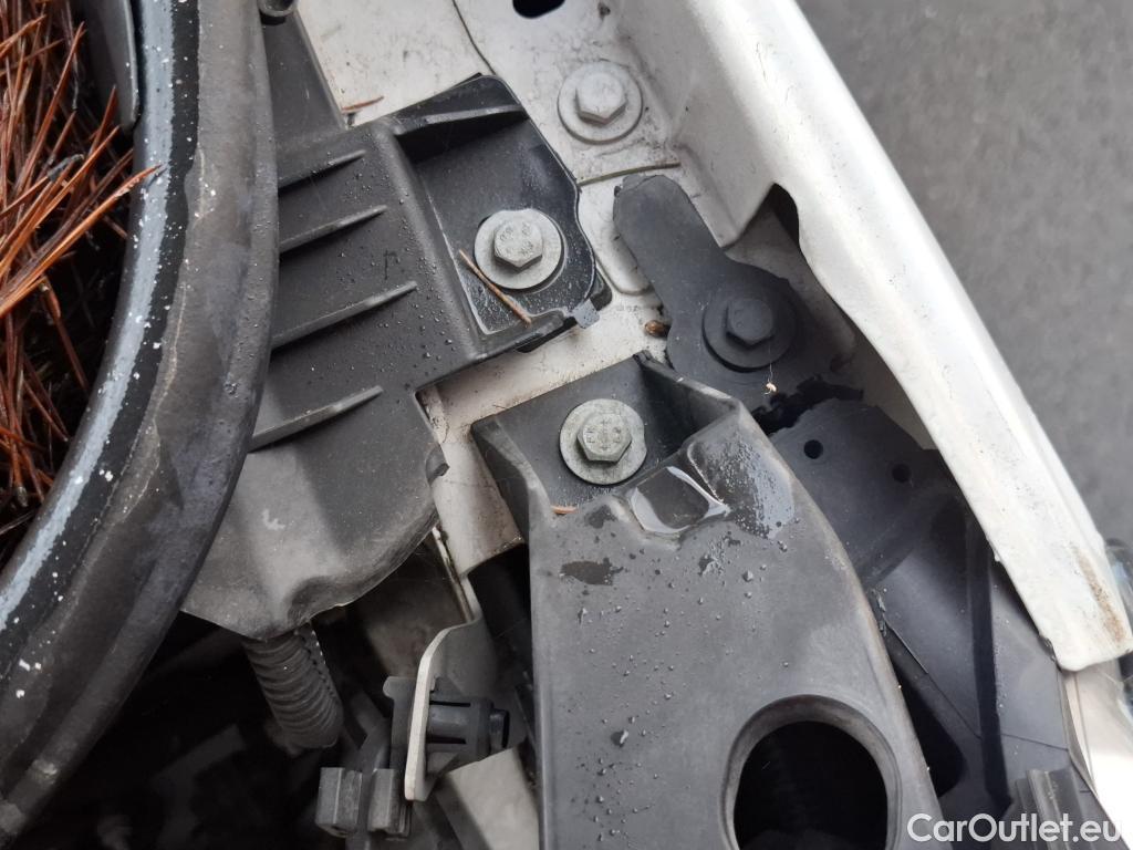  Peugeot  Expert PEUGEOT  VU 4p Fourgon BLUEHDI 120 S&S STANDARD PREMIUM PA #97