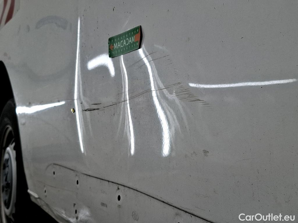  Peugeot  Expert PEUGEOT  VU 4p Fourgon BLUEHDI 120 S&S STANDARD PREMIUM PA #15