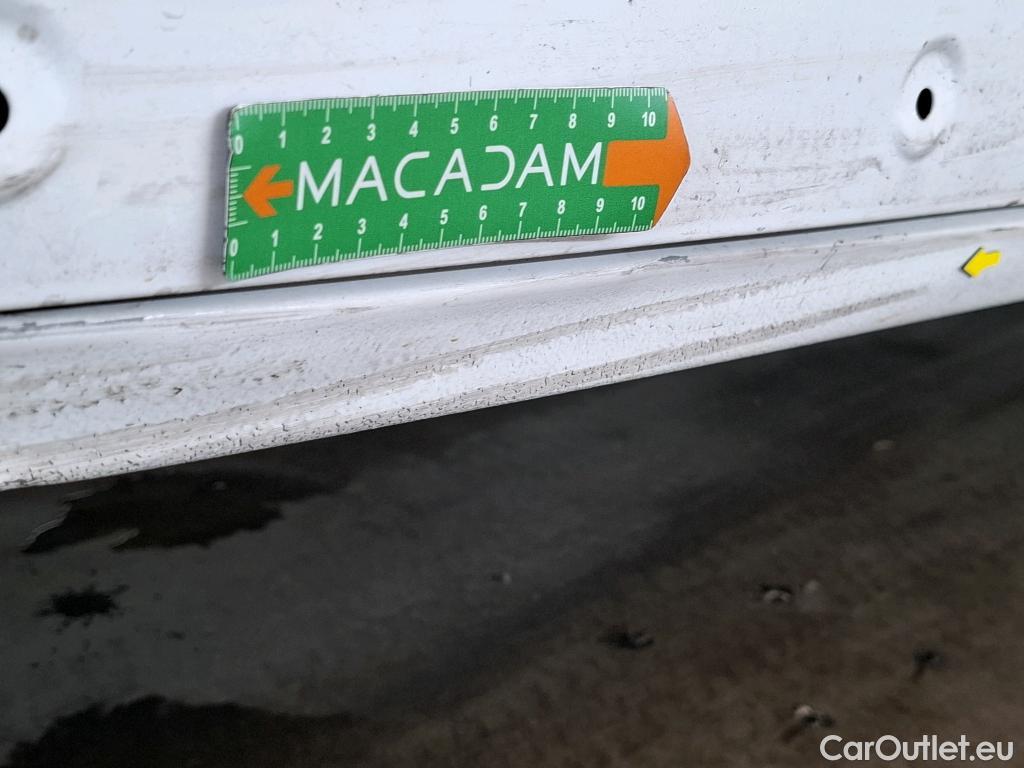  Peugeot  Expert PEUGEOT  VU 4p Fourgon BLUEHDI 120 S&S STANDARD PREMIUM PA #4