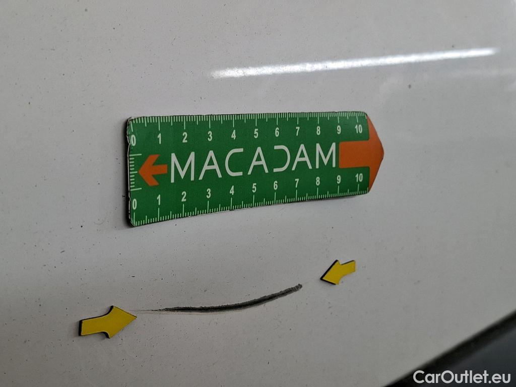  Peugeot  Expert PEUGEOT  VU 4p Fourgon BLUEHDI 120 S&S STANDARD PREMIUM PA #26