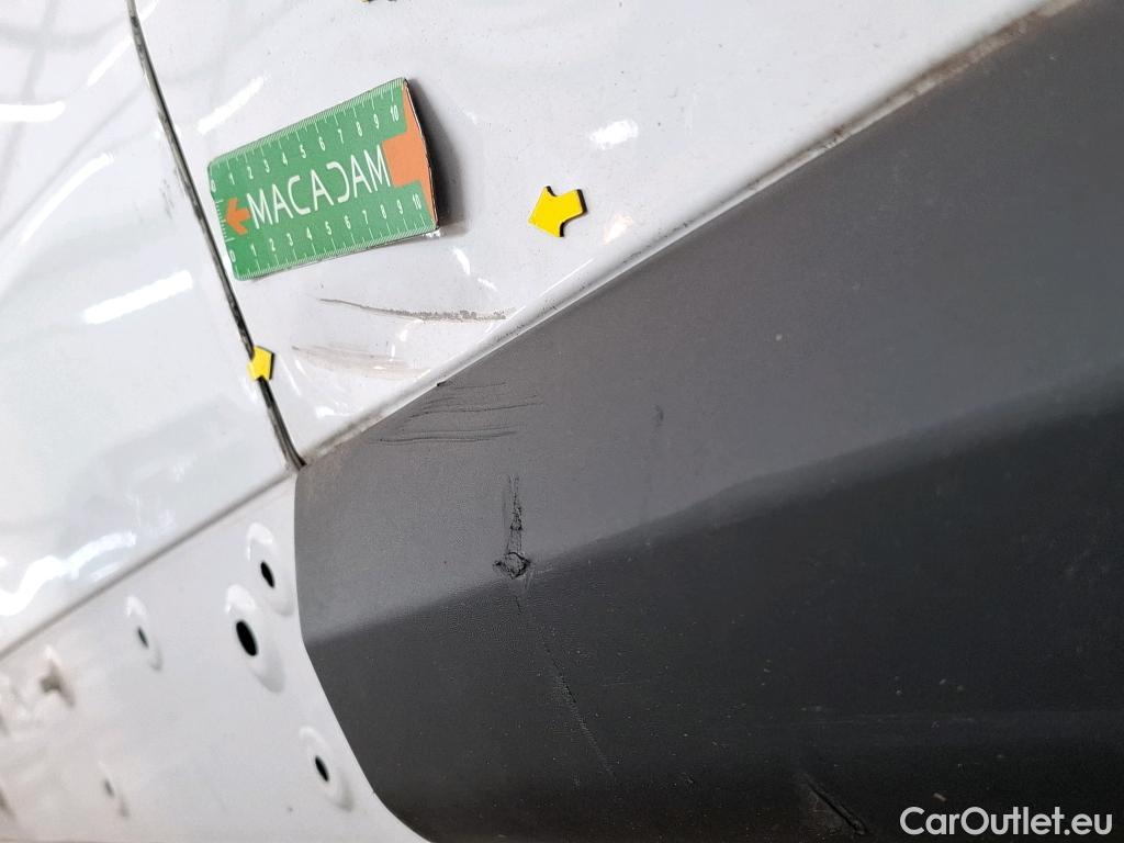  Peugeot  Expert PEUGEOT  VU 4p Fourgon BLUEHDI 120 S&S STANDARD PREMIUM PA #28