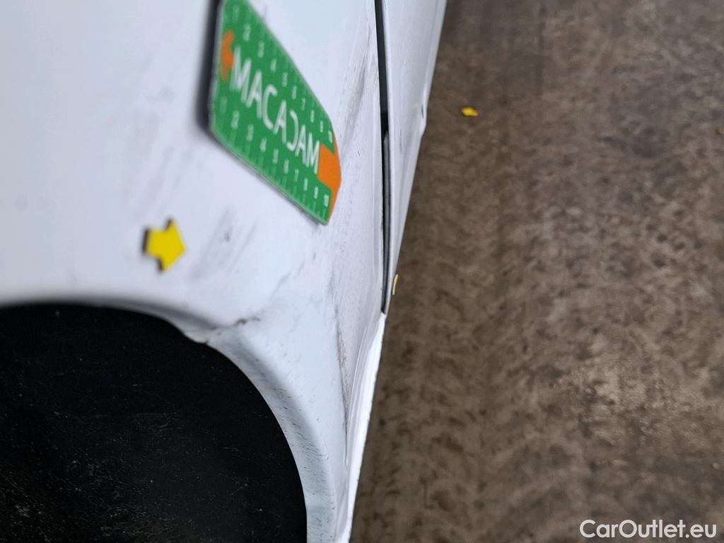  Peugeot  Expert PEUGEOT  VU 4p Fourgon BLUEHDI 120 S&S STANDARD PREMIUM PA #46